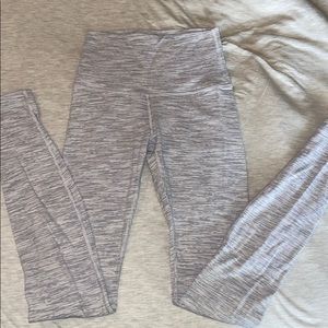 Lululemon 25’ leggings